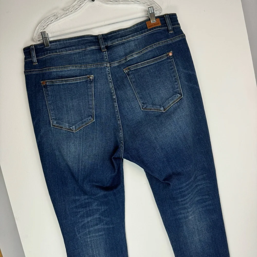 Judy Blue Skinny Fit Jeans Sz 20W Dark Wash Stretch